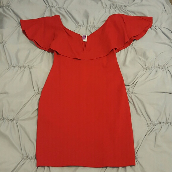 Dresses & Skirts - 🔴Off shoulder Red Dress (Final Price)
